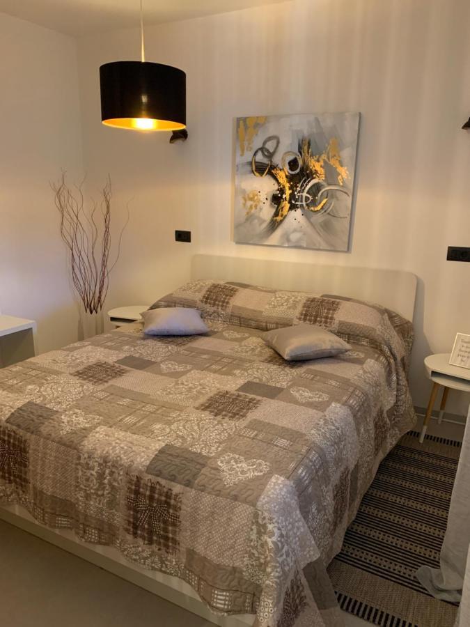 Apartments & Room Piutti Bale Eksteriør bilde
