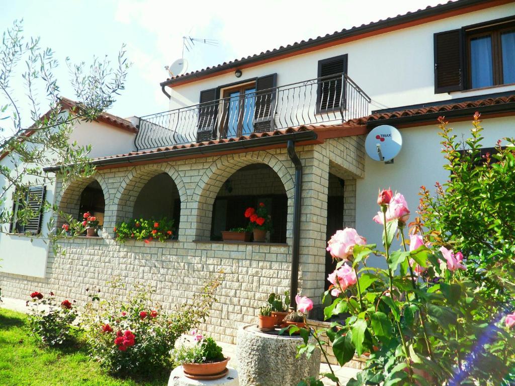 Apartments & Room Piutti Bale Rom bilde